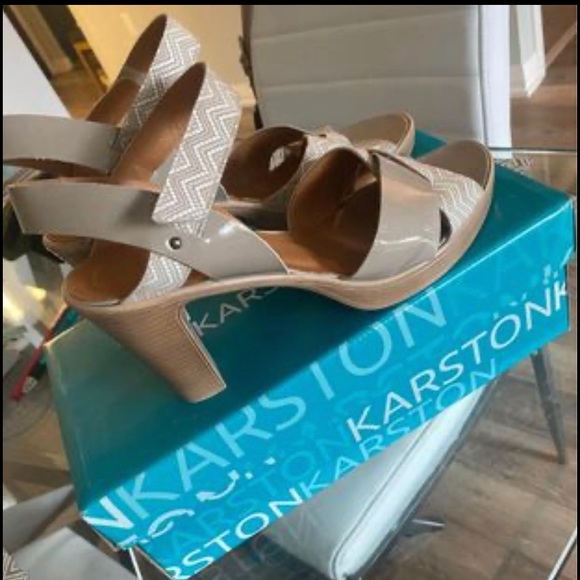 Women’s heeled sandals.   Good condition worn 2 or 3 times - Picture 3 of 6